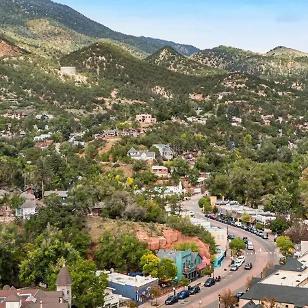 The Owl'S Nest @ Manitou: Mtn Views On Main Street Villa Manitou Springs Exterior photo